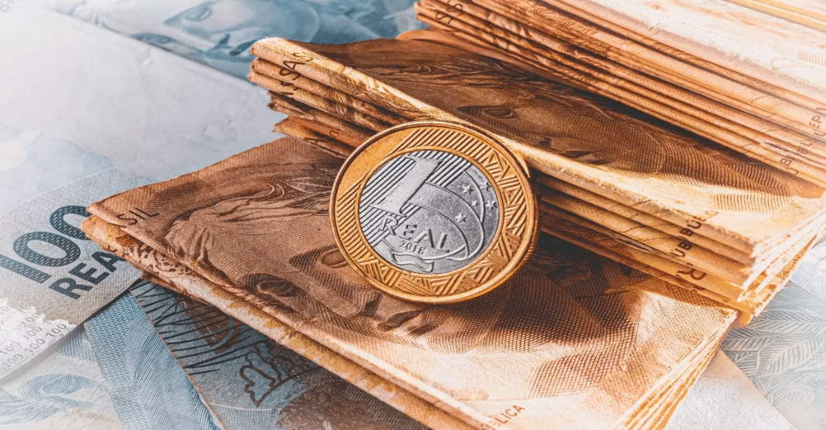R$ 15 mil a mais na sua conta! Veja como resgatar esse valor pelo Auxílio Brasil!