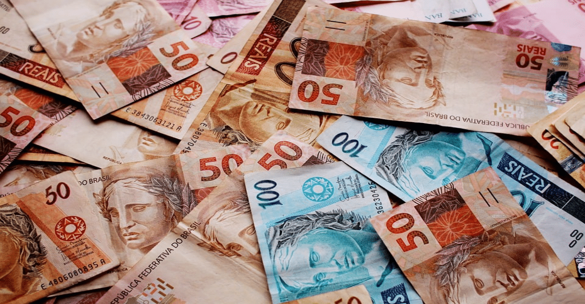 Novo auxílio Bolsa Trabalho com saque de R$ 1080 via Caixa Tem! Confira