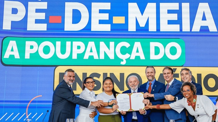 Como adquirir o Programa Pé-de-Meia? VEJA Tudo sobre o Programa!