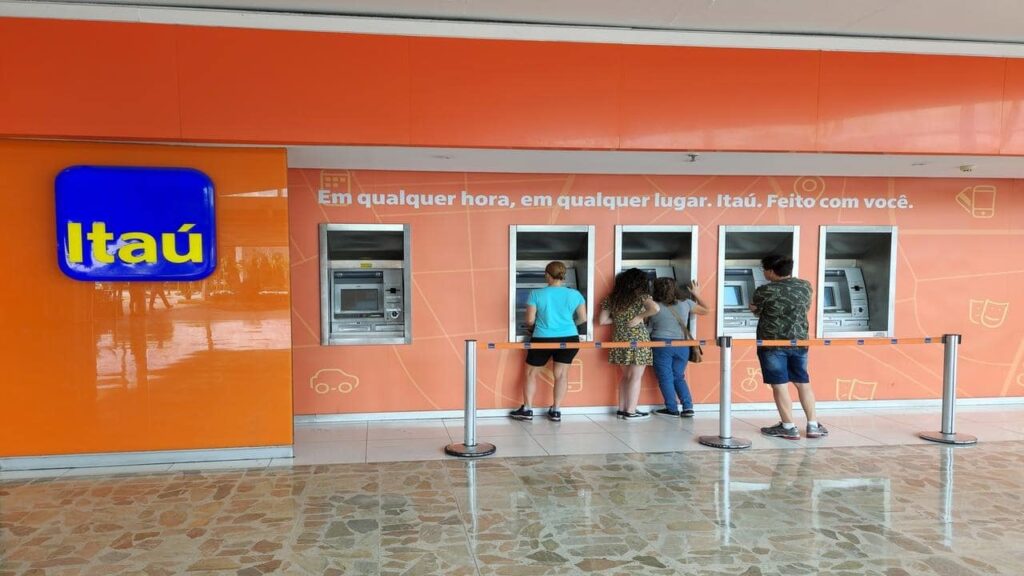 Bancos fechados nos próximos feriados! Saiba como precaver sua rotina!