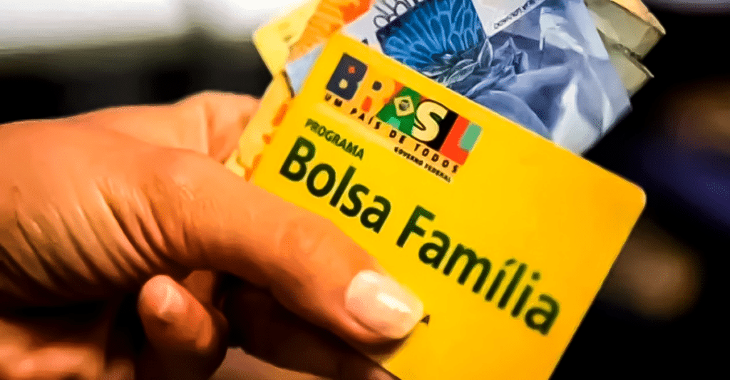 Programa Bolsa Família como R$ 850 disponíveis para SAQUE HOJE! Saiba como (Divulgação)