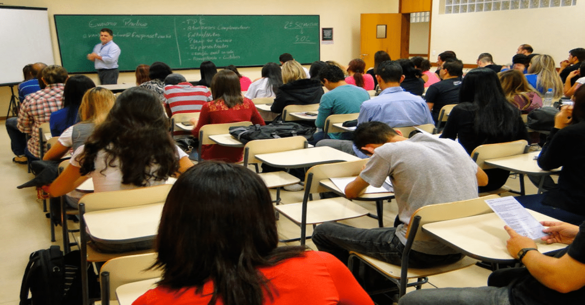Saiba como ter 100% do seu curso com o Fies Social! Não perca (Divulgação)