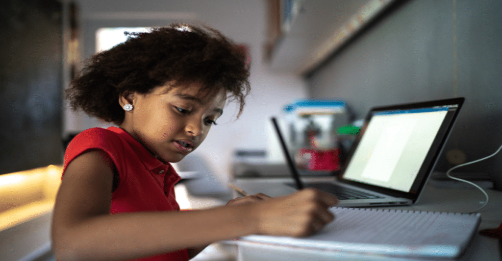 Futuro Digital! Programa Internet Brasil Conecta Jovens do CadÚnico à Educação!