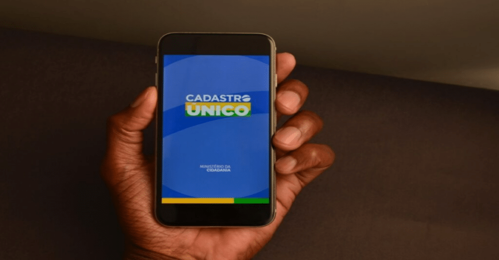 Atualização OBRIGATÓRIA do CadÚnico pode ser feita em casa! Veja como