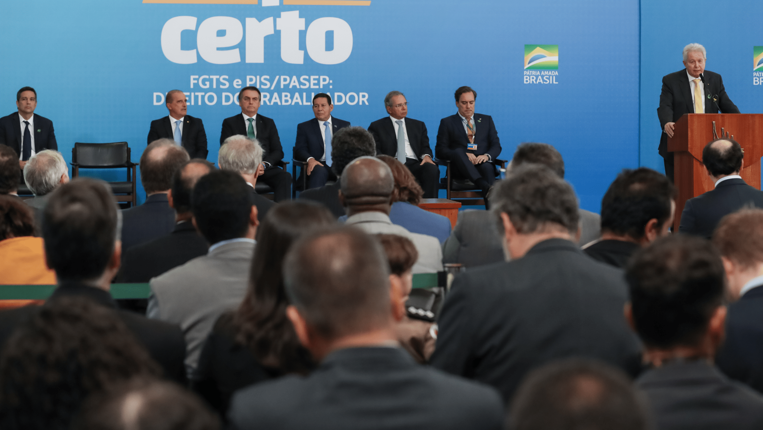 Receba Agora R$ 6.220 Pelo Saque Calamidade do FGTS: Não Perca Essa Chance!