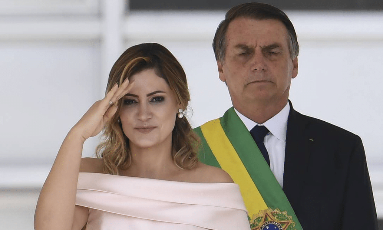 Bolsonaro e Michele Iniciam Campanha Nacional com Comícios em Goiás!