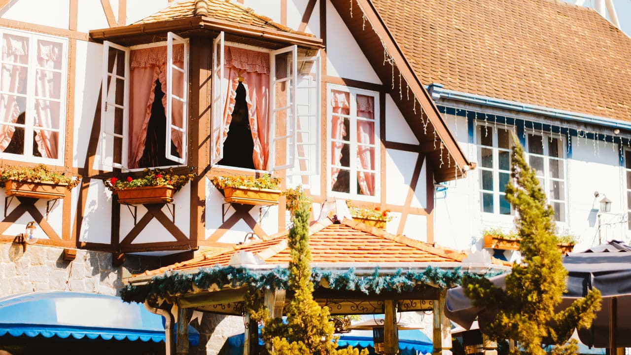 Desfiles Natalinos em Blumenau: Datas e Atrações para 2024