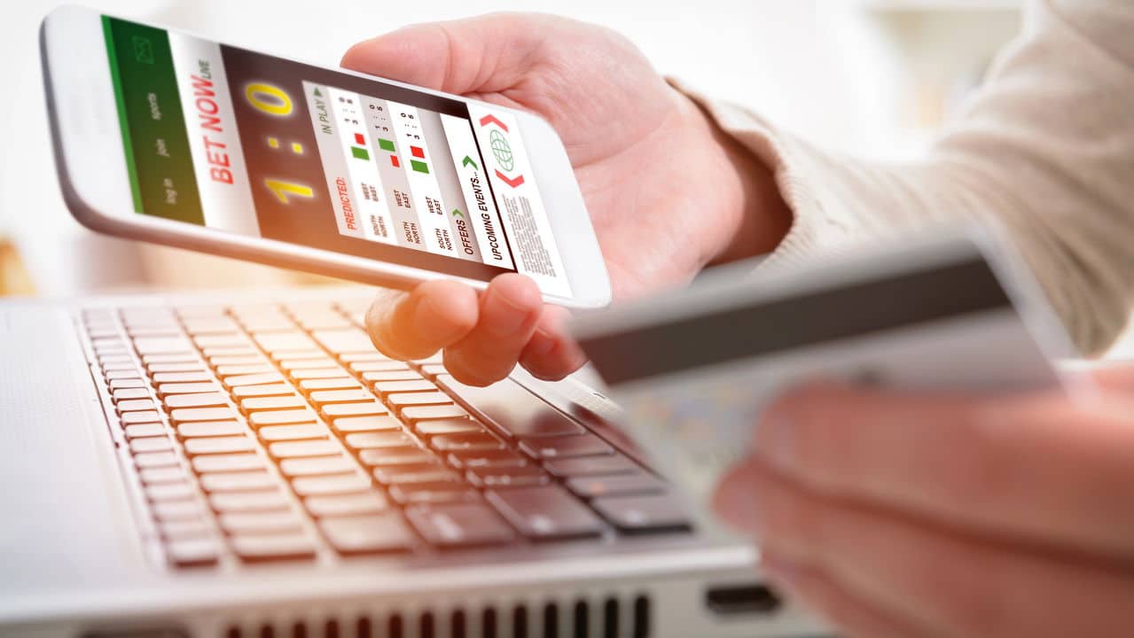 Proteção Financeira: A Proibição do Uso do Bolsa Família em Apostas Online e Seus Desafios