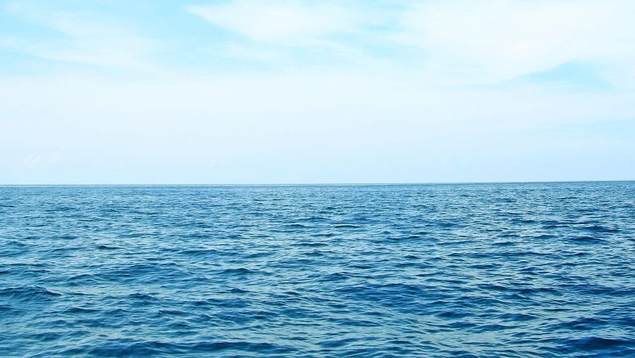 Uma Cidade Flutuante no Mar: O Enigma de Neft Daşları