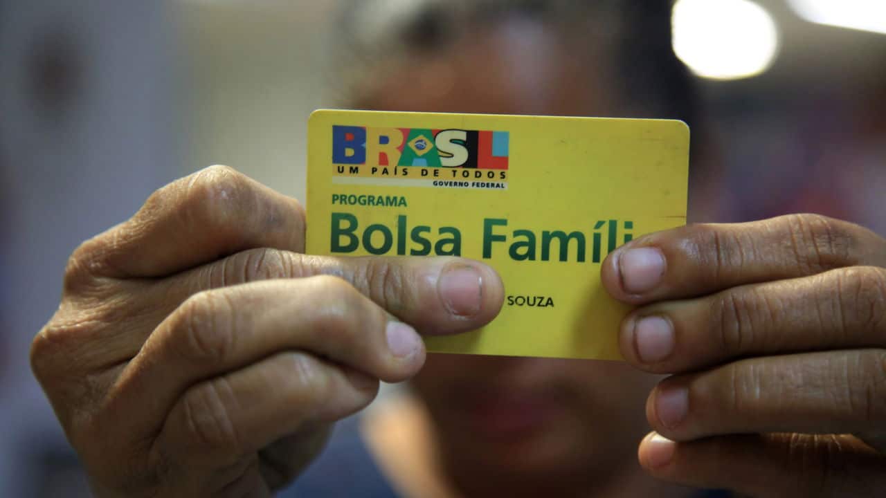 Bolsa Família em abril: é NIS no bolso e gás na cozinha!