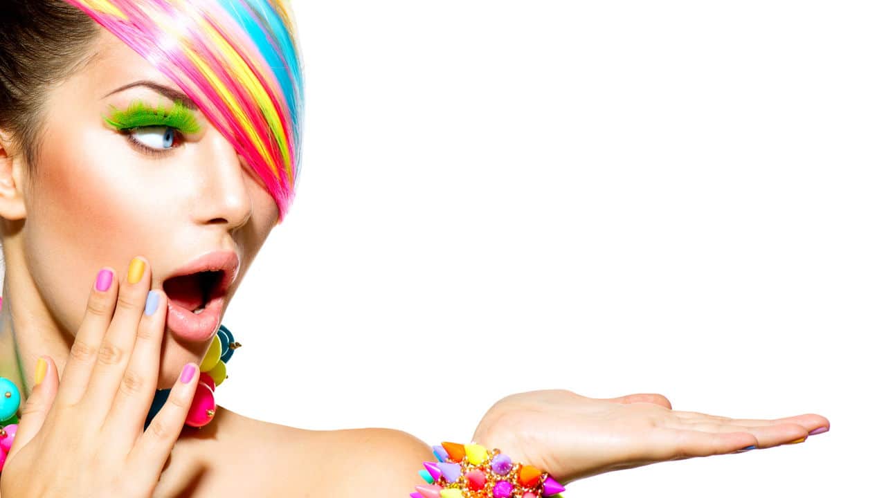o impacto das cores na moda e na percepção pessoal